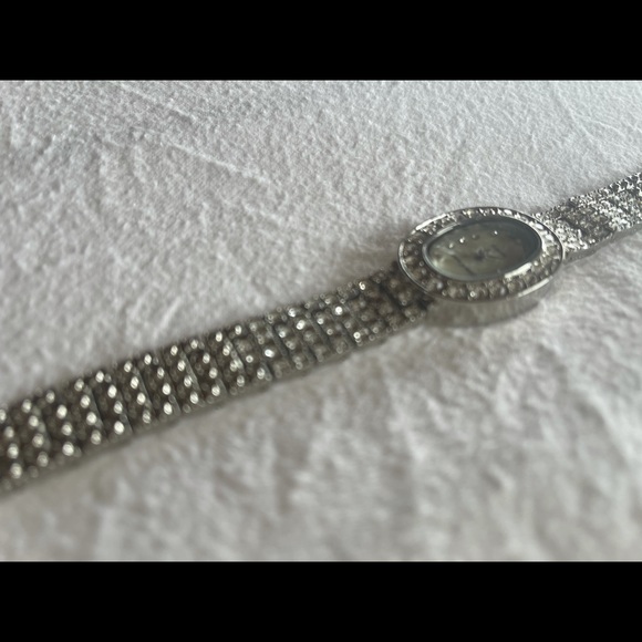 Ladies Watch - Picture 9 of 10